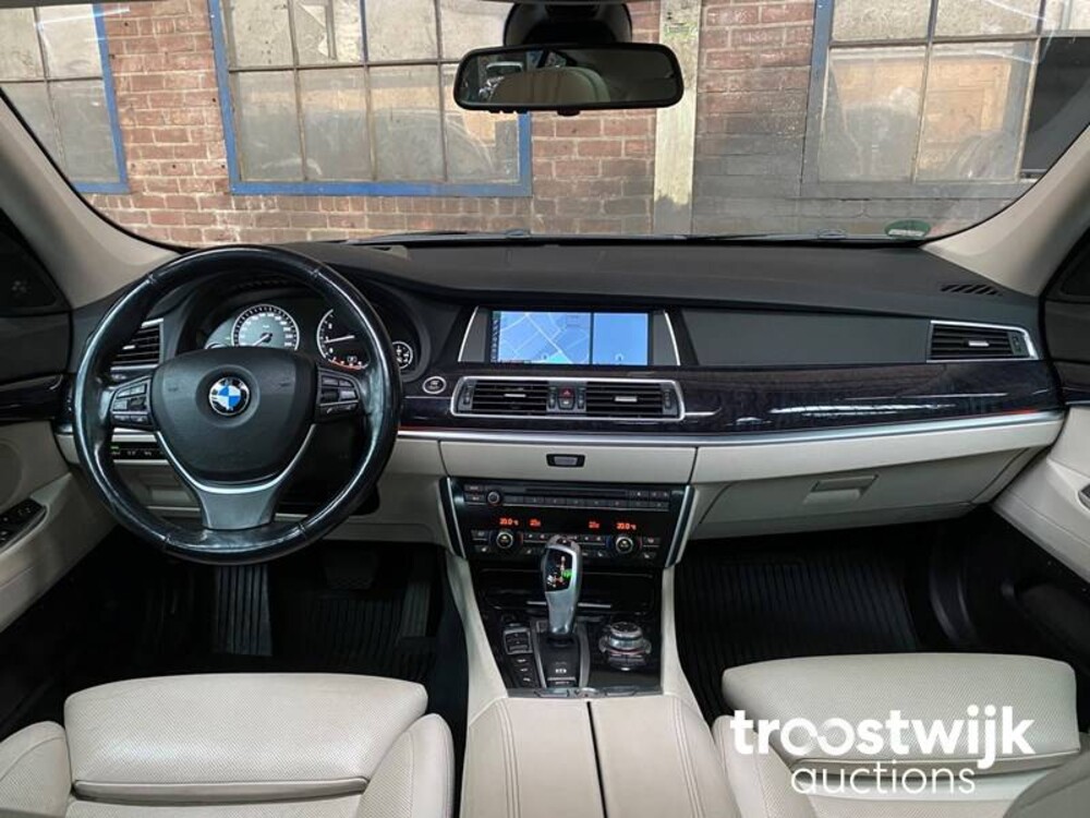BMW 5-serie Gran Turismo 550xi High Executive 408hp 2010 -Orig. NL-, 08-NGL-6