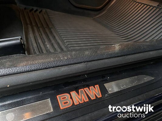 BMW 5-serie Gran Turismo 550xi High Executive 408pk 2010 -Orig. NL-, 08-NGL-6
