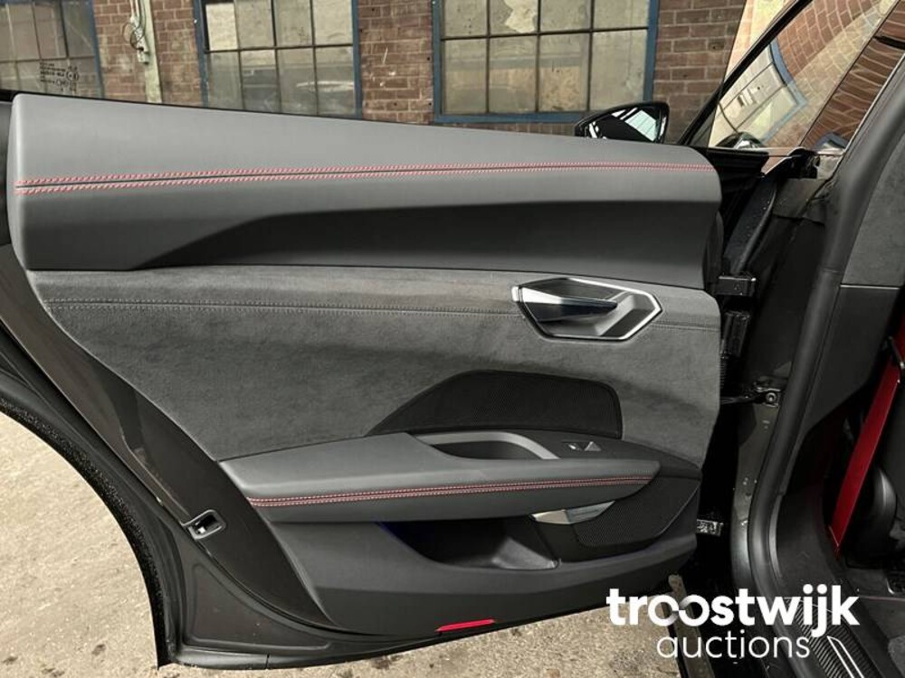 Audi e-tron GT RS 93 kWh 598 PS 2021, L-203-RD