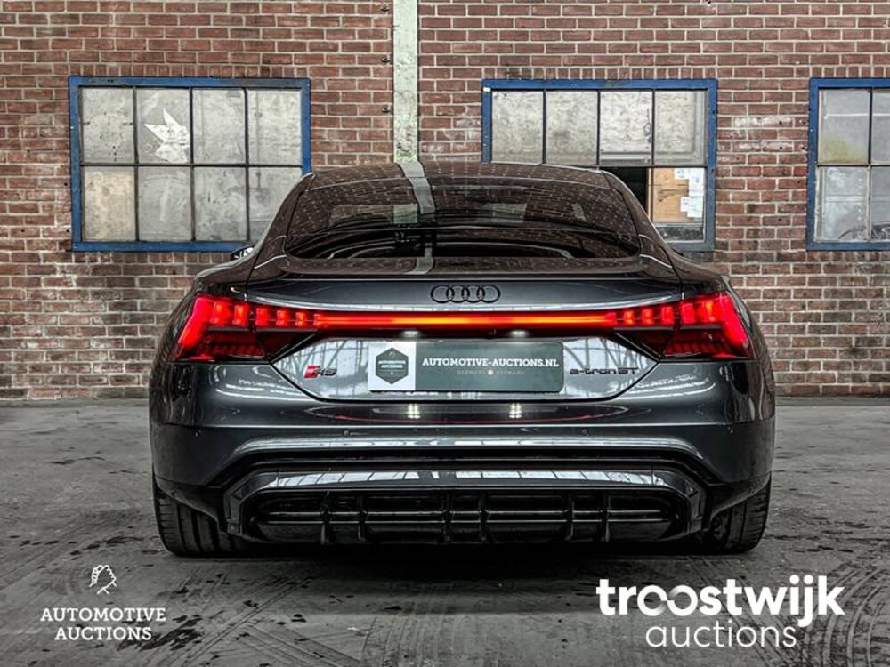 Audi e-tron GT RS 93 kWh 598 PS 2021, L-203-RD
