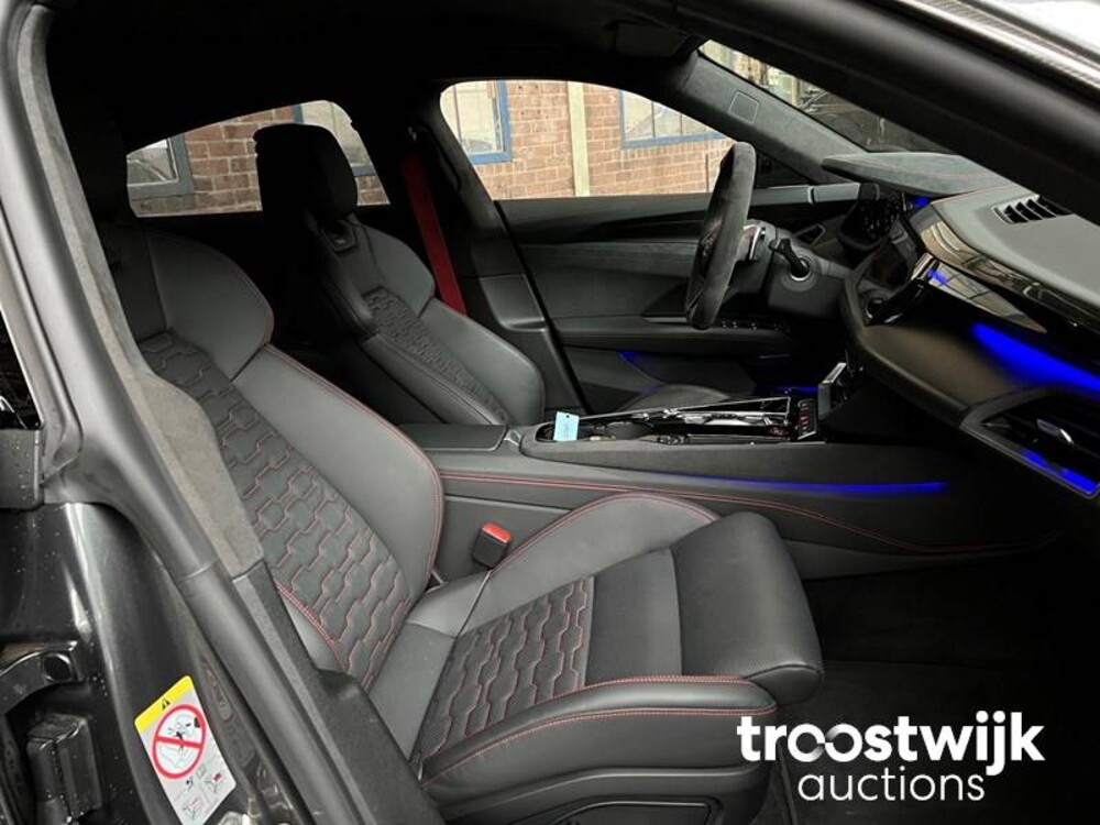 Audi e-tron GT RS 93 kWh 598 PS 2021, L-203-RD