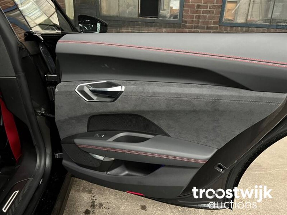 Audi e-tron GT RS 93 kWh 598 PS 2021, L-203-RD