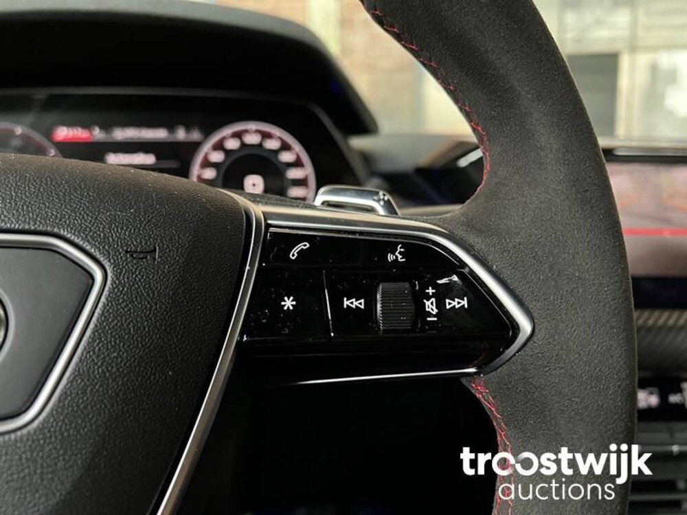 Audi e-tron GT RS 93 kWh 598 PS 2021, L-203-RD