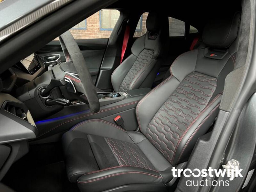 Audi e-tron GT RS 93 kWh 598 PS 2021, L-203-RD