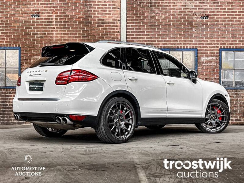 Porsche  Cayenne Turbo 4.8 V8 GTS 420PS 2014