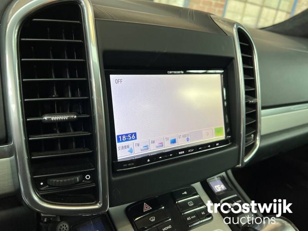 Porsche  Cayenne Turbo 4.8 V8 GTS 420PS 2014