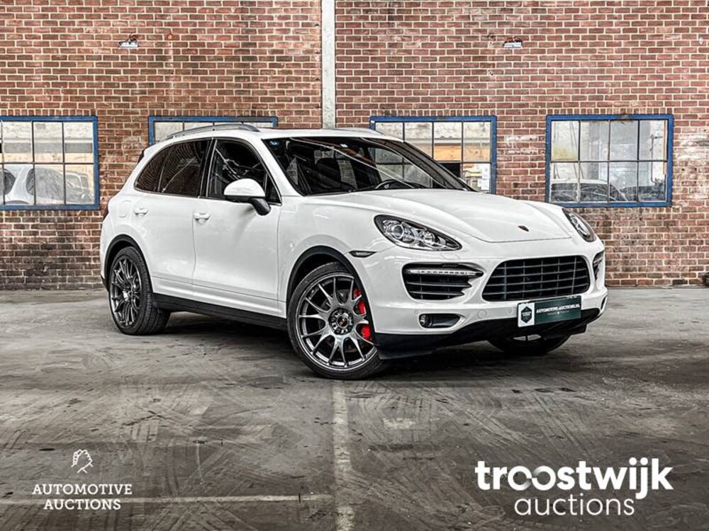 Porsche  Cayenne Turbo 4.8 V8 GTS 420PS 2014