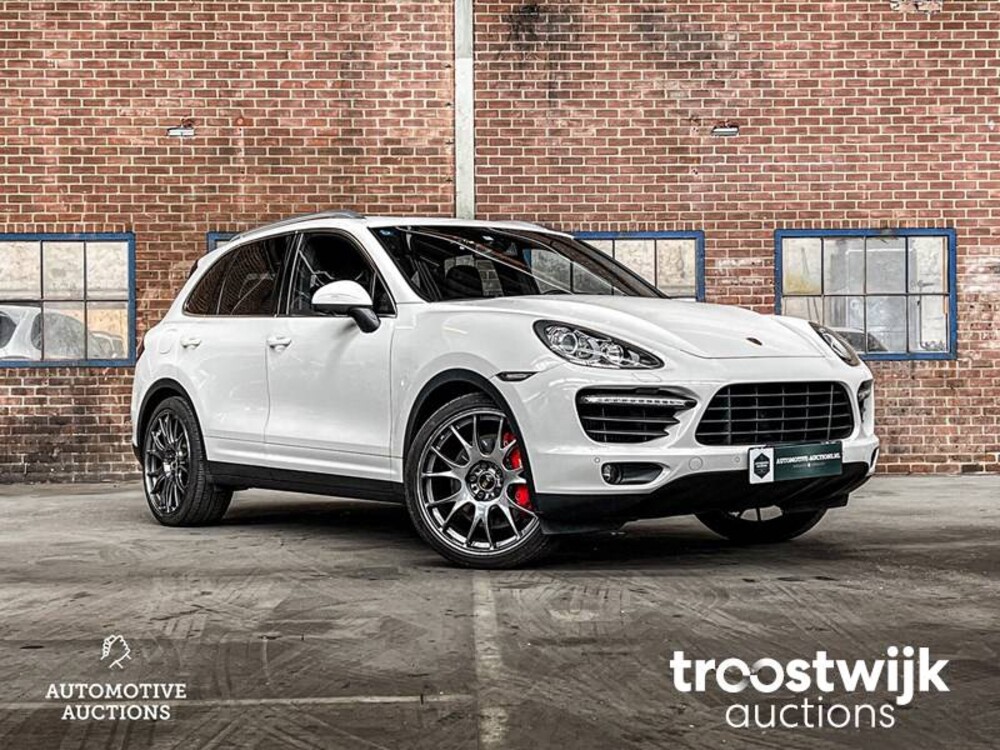 Porsche  Cayenne Turbo 4.8 V8 GTS 420PS 2014