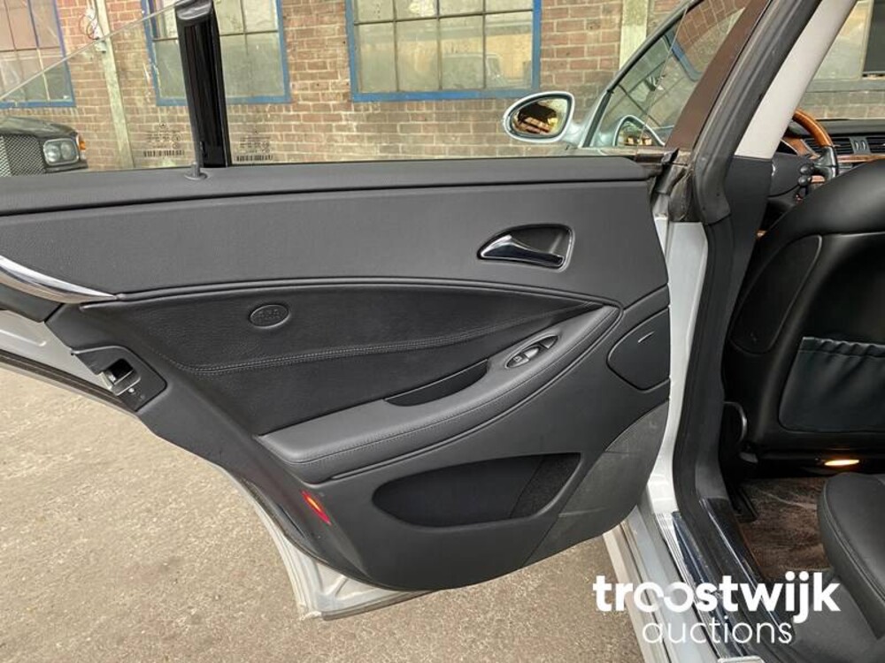Mercedes-Benz CLS500 5.0 V8 306pk 2007 -Youngtimer-