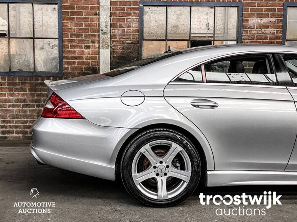 Mercedes-Benz CLS500 5.0 V8 306pk 2007 -Youngtimer-