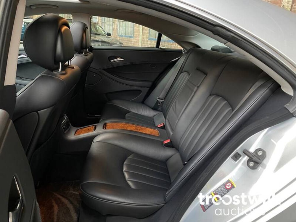 Mercedes-Benz CLS500 5.0 V8 306pk 2007 -Youngtimer-