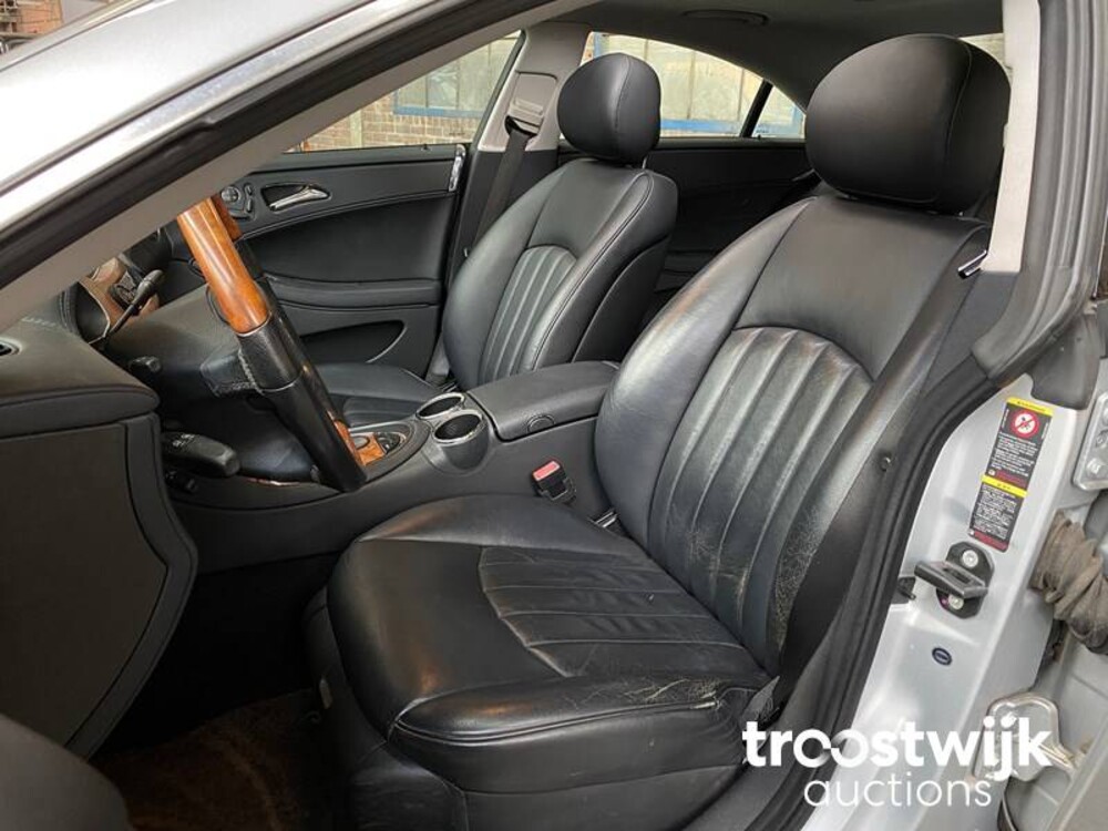 Mercedes-Benz CLS500 5.0 V8 306pk 2007 -Youngtimer-
