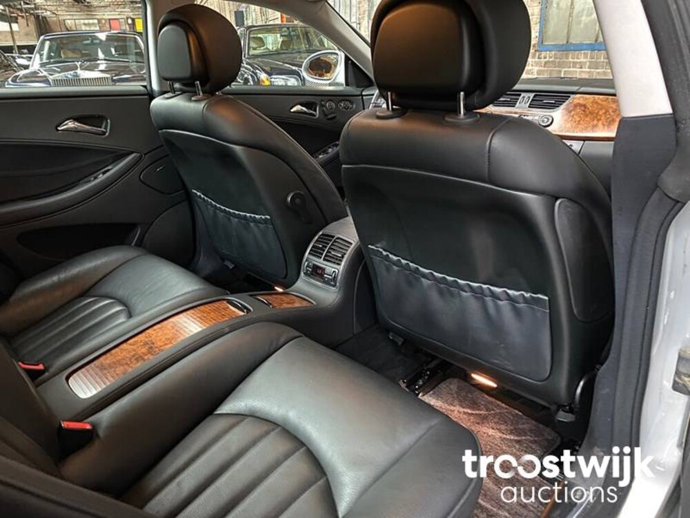 Mercedes-Benz CLS500 5.0 V8 306pk 2007 -Youngtimer-