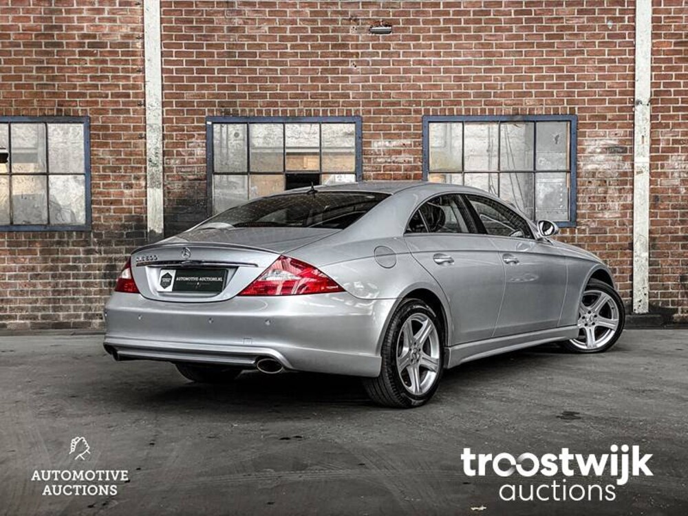 Mercedes-Benz CLS500 5.0 V8 306pk 2007 -Youngtimer-