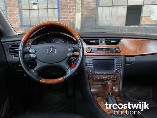 Mercedes-Benz CLS500 5.0 V8 306PS 2007 -Youngtimer-