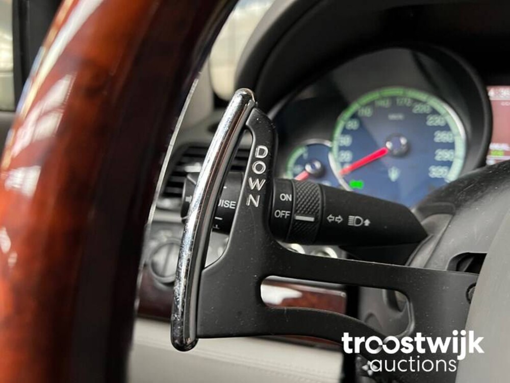 Maserati Quattroporte 4.2 V8 400pk 2006 -Youngtimer-
