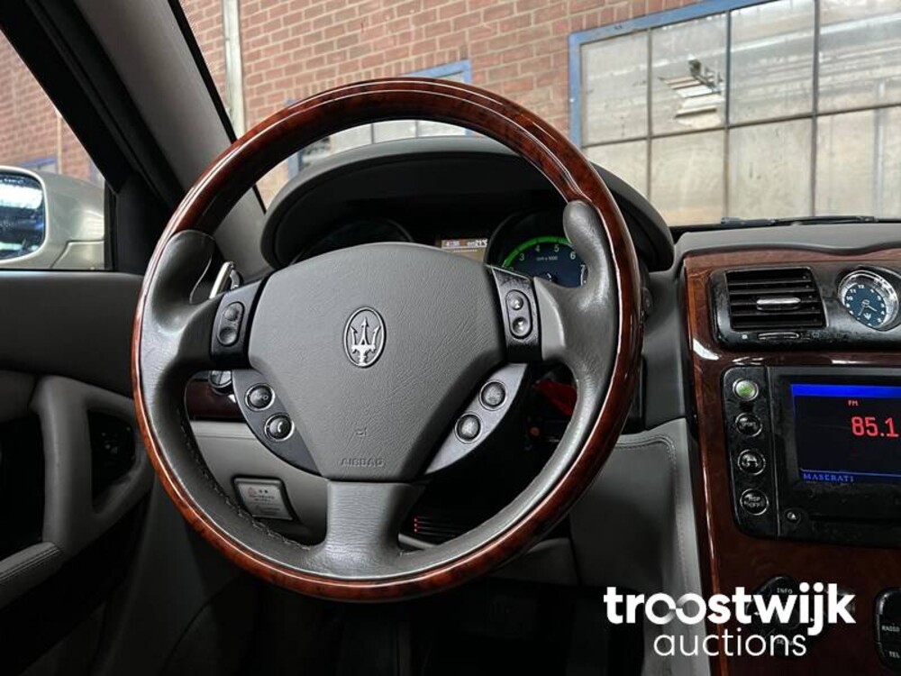 Maserati Quattroporte 4.2 V8 400pk 2006 -Youngtimer-