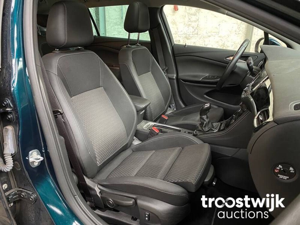 Opel Astra Sports Tourer 1.4 Innovation 150pk 2018 -Orig. NL-, TL-455-Z