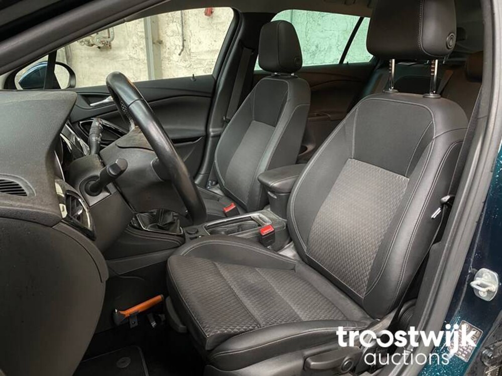 Opel Astra Sports Tourer 1.4 Innovation 150pk 2018 -Orig. NL-, TL-455-Z