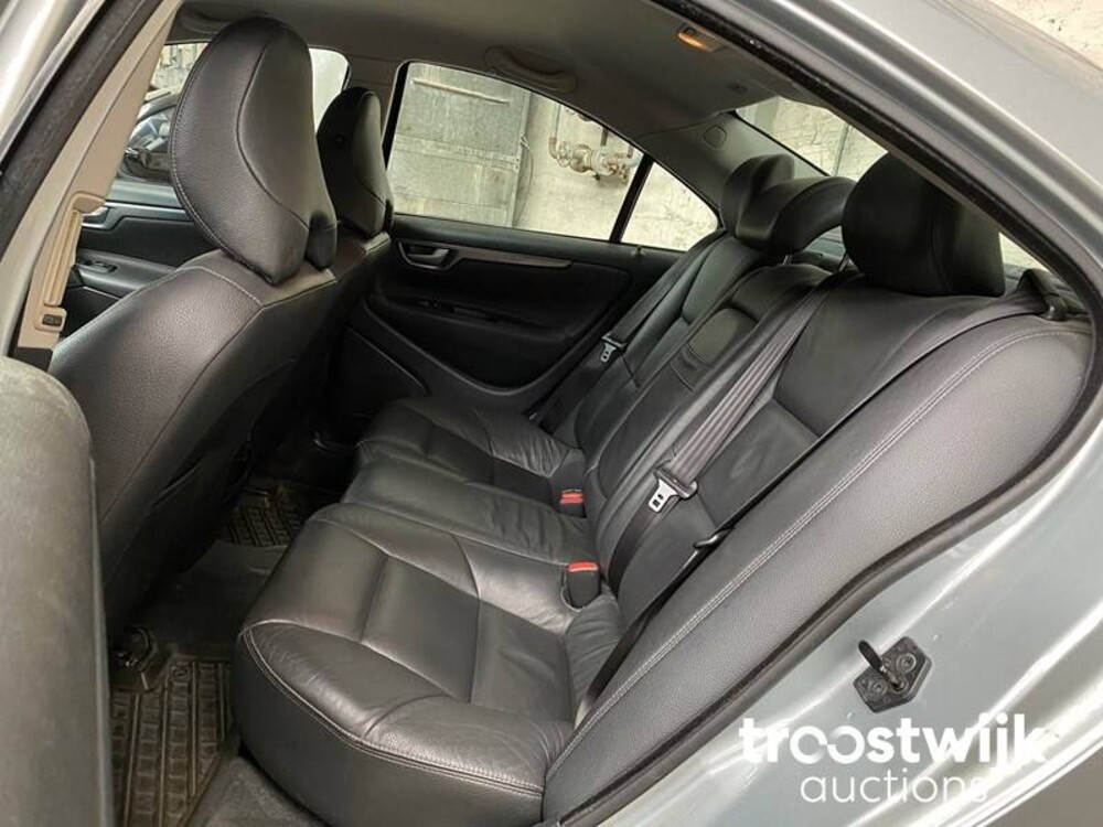 Volvo S60 Drivers Edition 2.4 140pk 2009 -Orig. NL-, 20-KGB-1