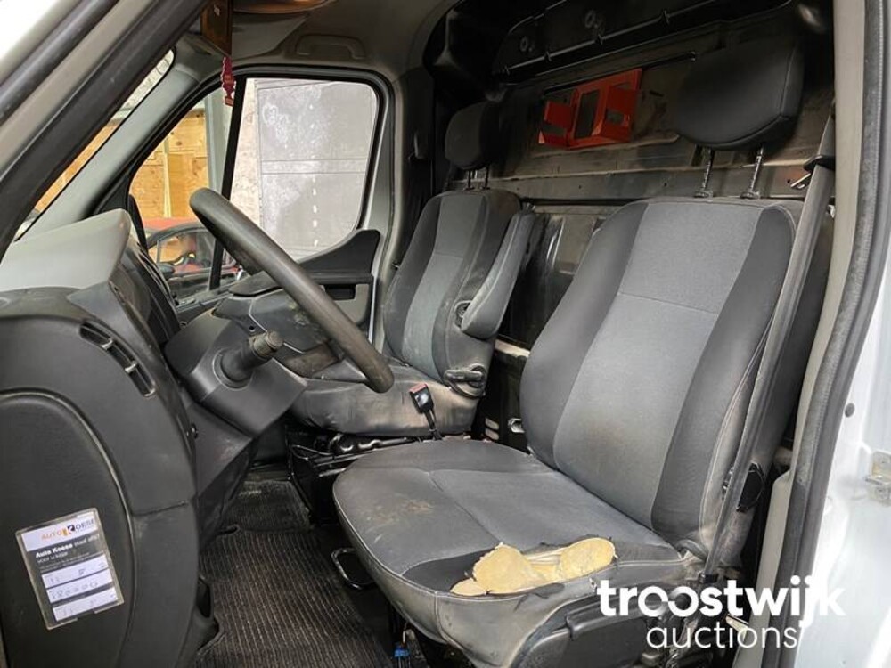 Renault Master T33 2.3 dCi L2H2 110pk 2017 -Orig. NL-, V-983-GH