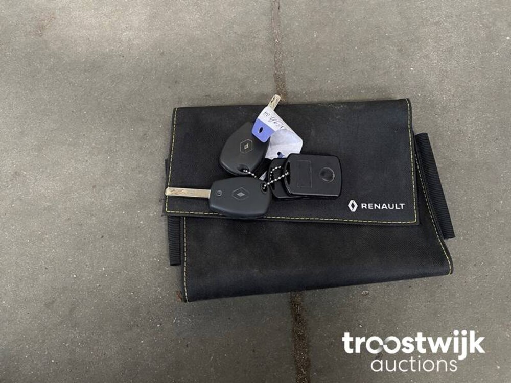 Renault Master T33 2.3 dCi L2H2 110pk 2017 -Orig. NL-, V-983-GH