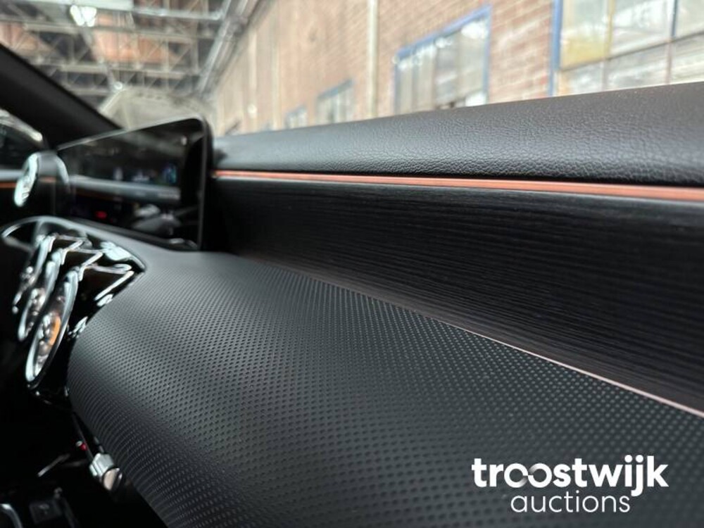 Mercedes-Benz A35 AMG 4Matic A-klasse 306pk 2019, R-560-FT