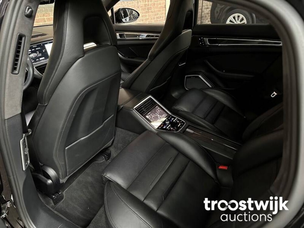 Porsche Panamera Turbo 4.0 V8 549pk NIEUW-MODEL (2017 MY) Sport Chrono, L-894-DF