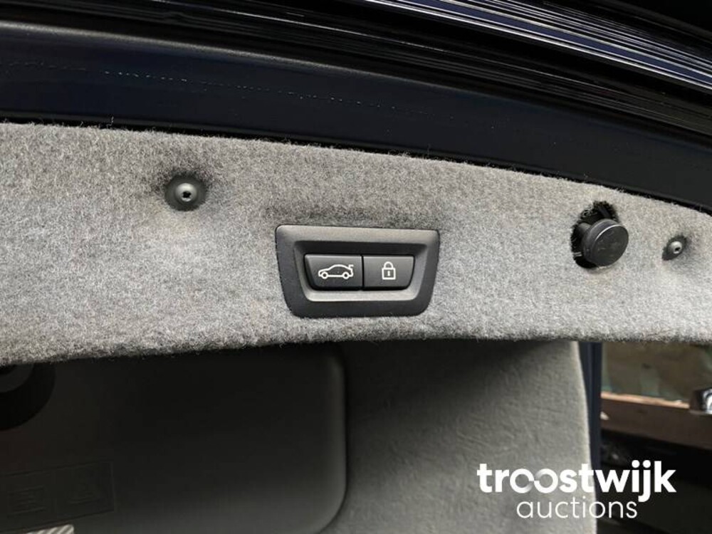 BMW ActiveHybrid7 F04 4.4 V8 465pk 2011 7-serie 