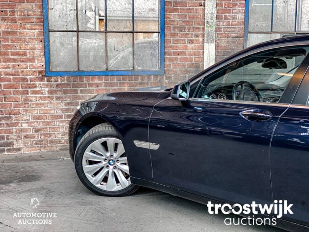 BMW ActiveHybrid7 F04 4.4 V8 465pk 2011 7-serie 