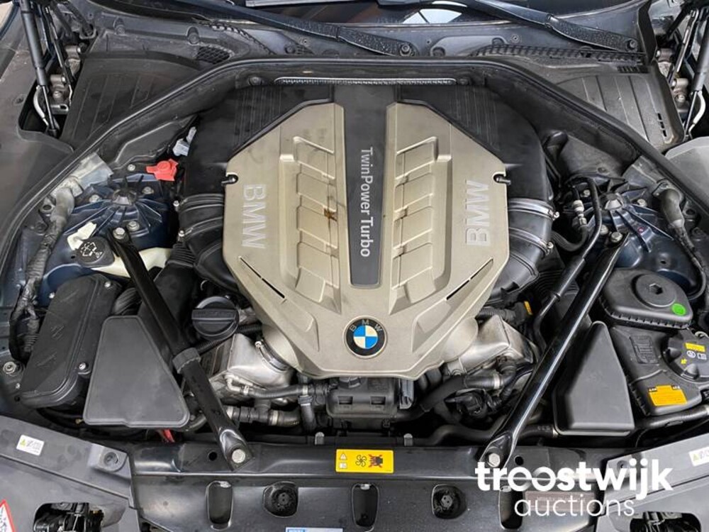 BMW ActiveHybrid7 F04 4.4 V8 465pk 2011 7-serie 