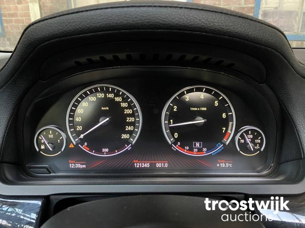 BMW ActiveHybrid7 F04 4.4 V8 465pk 2011 7-serie 