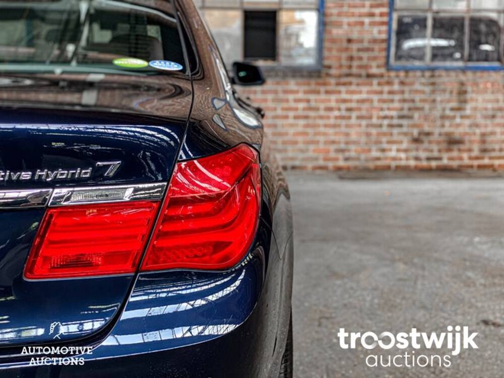 BMW ActiveHybrid7 F04 4.4 V8 465pk 2011 7-serie 