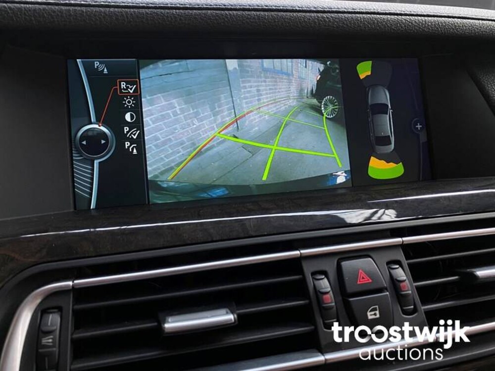 BMW ActiveHybrid7 F04 4.4 V8 465pk 2011 7-serie 