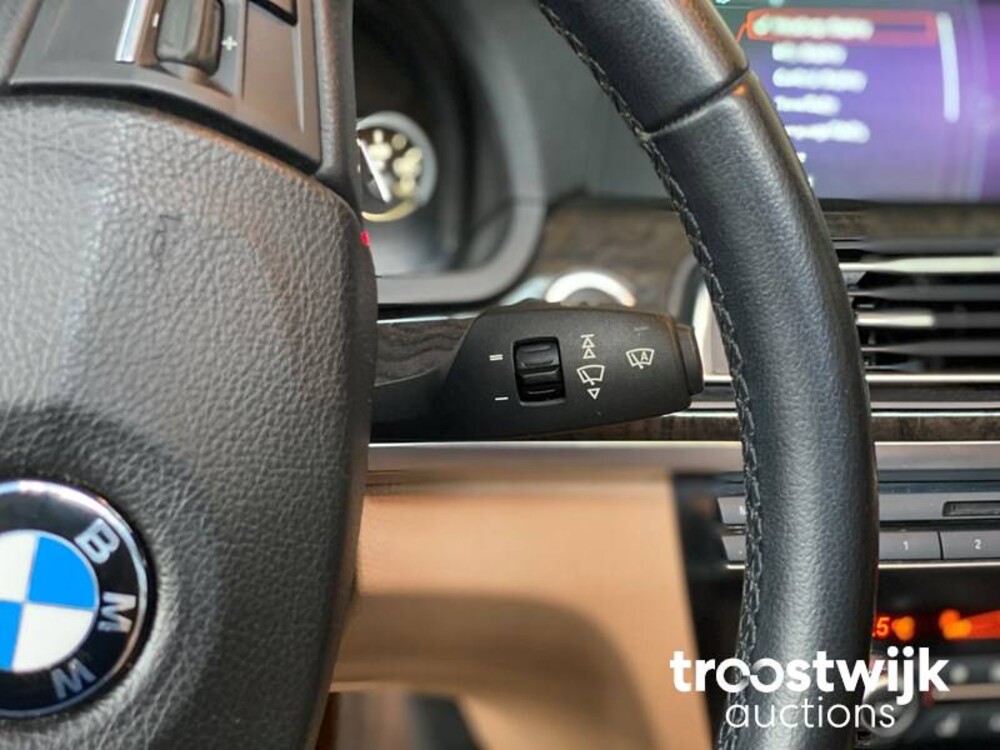 BMW ActiveHybrid7 F04 4.4 V8 465pk 2011 7-serie 