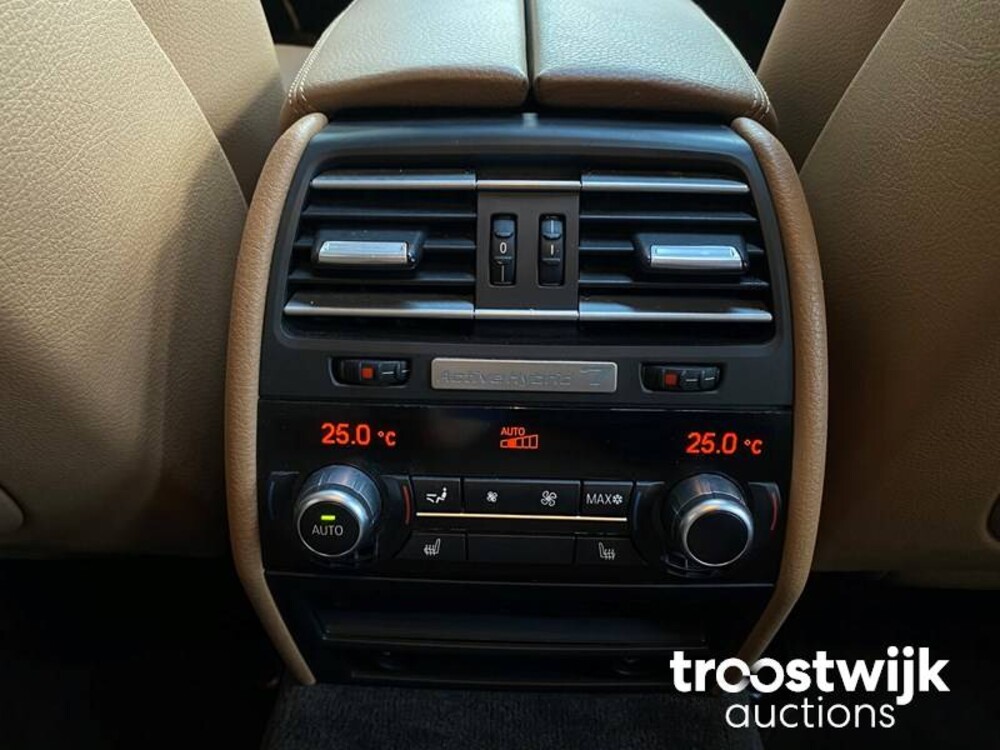 BMW ActiveHybrid7 F04 4.4 V8 465pk 2011 7-serie 