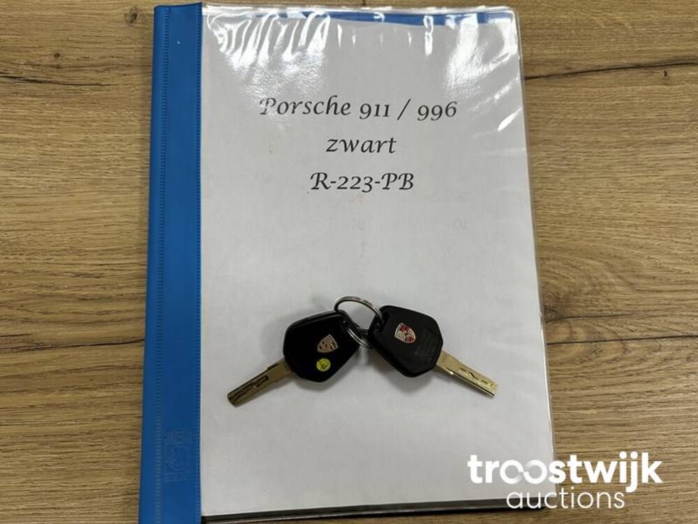 Porsche 911 Carrera Coupe 3.4 300pk 1999, R-223-PB