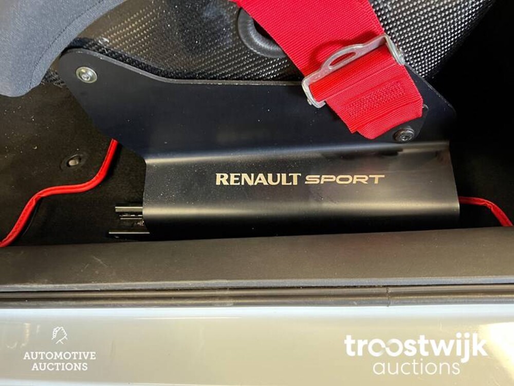 Renault Megane 2.0-16V T F1Team R26 2.0-16V 230pk 2009, L-163-GR