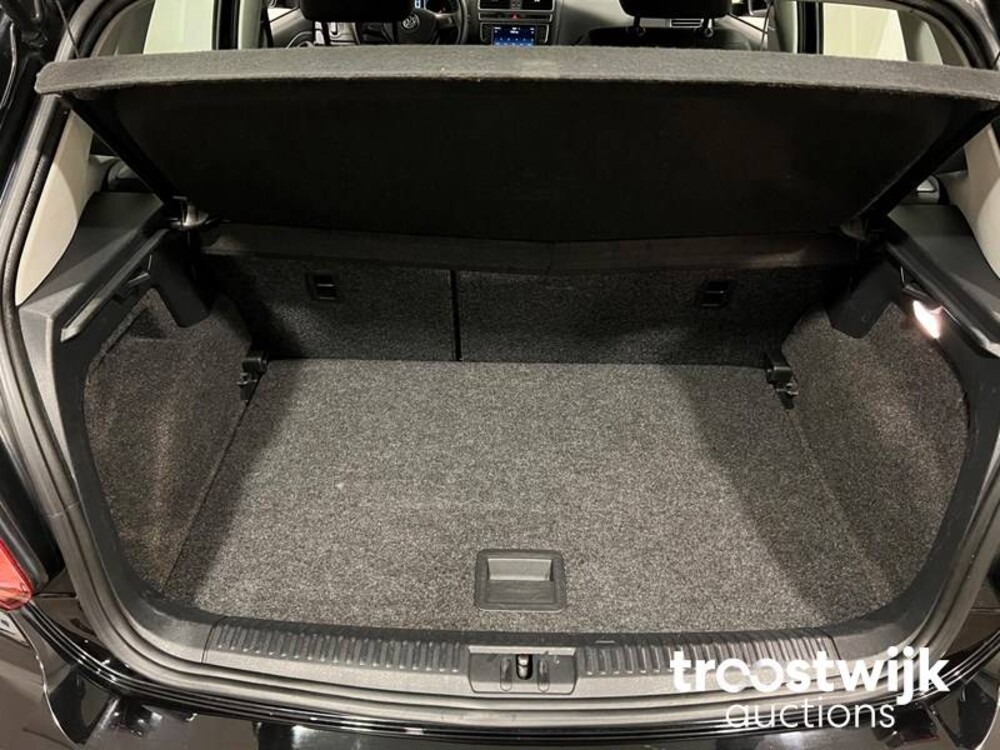 Volkswagen Polo 1.2 TSI Comfortline Facelift 90pk 2015 -Orig. NL-, 2-ZKN-18