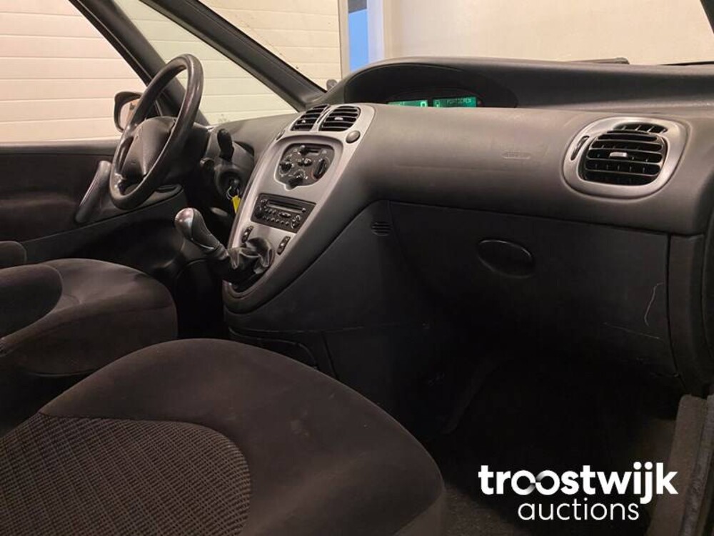 Citroen Xsara Picasso 1.6i-16V Image 109pk 2008, 53-JBZ-4