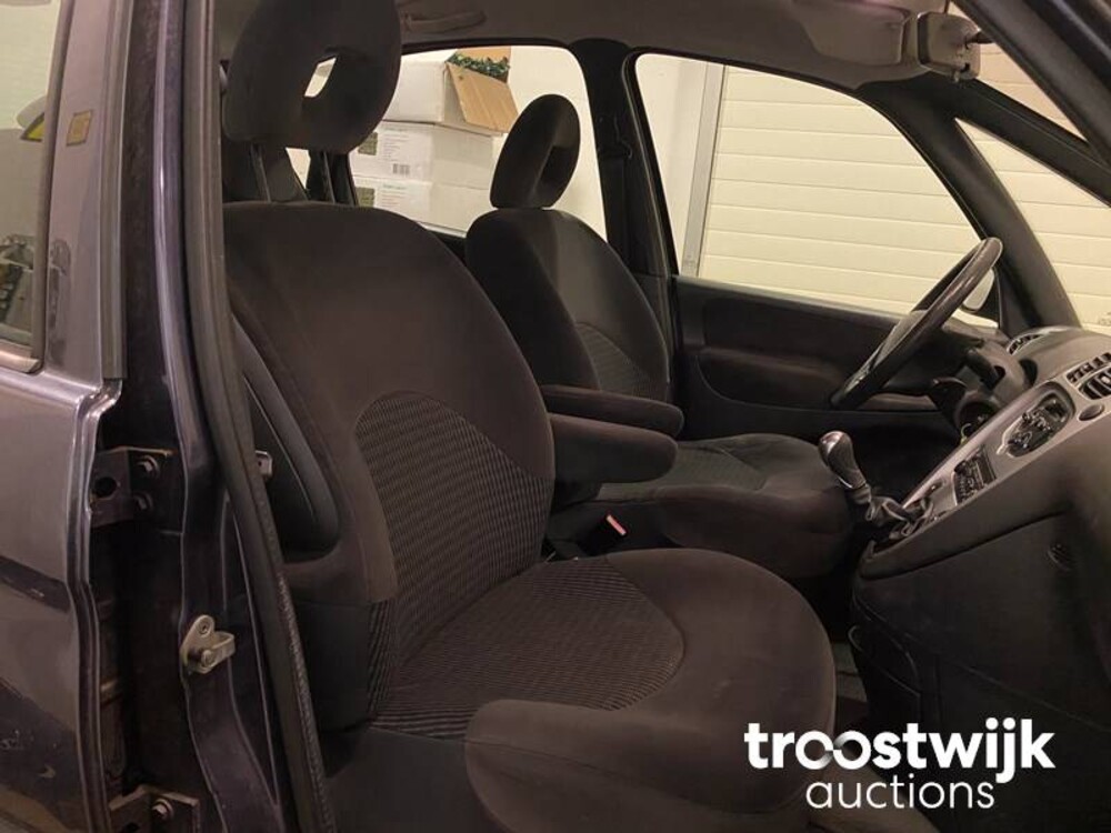 Citroen Xsara Picasso 1.6i-16V Image 109pk 2008, 53-JBZ-4