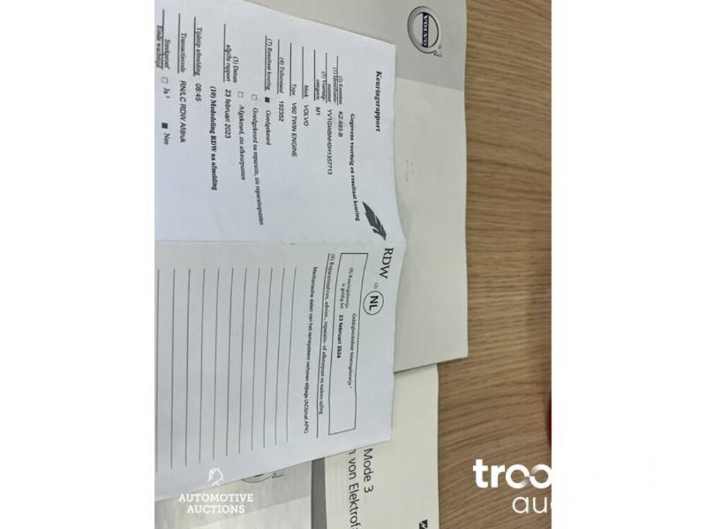 Volvo V60 2.4 D5 Twin Engine Plug-in Hybrid Special Edition 163pk 2016, -Orig. NL-, KZ-683-B