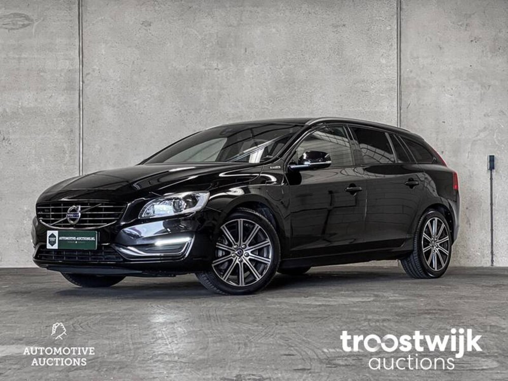 Volvo V60 2.4 D5 Twin Engine Plug-in Hybrid Special Edition 163pk 2016, -Orig. NL-, KZ-683-B