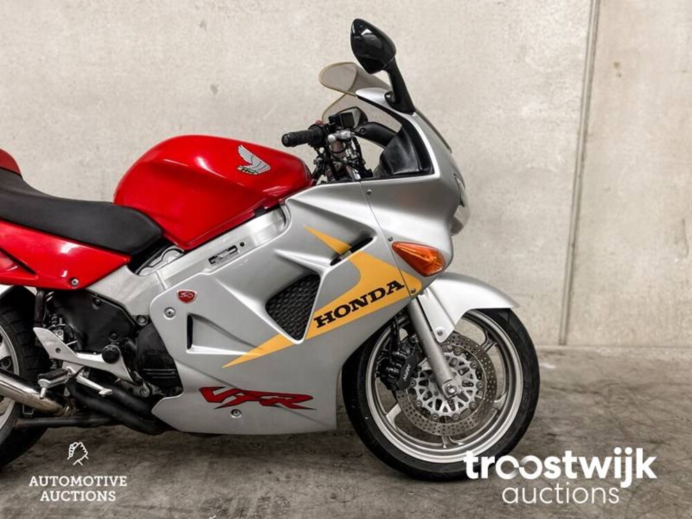 Honda VFR800FI 782cc 100pk 1999, MZ-02-VR