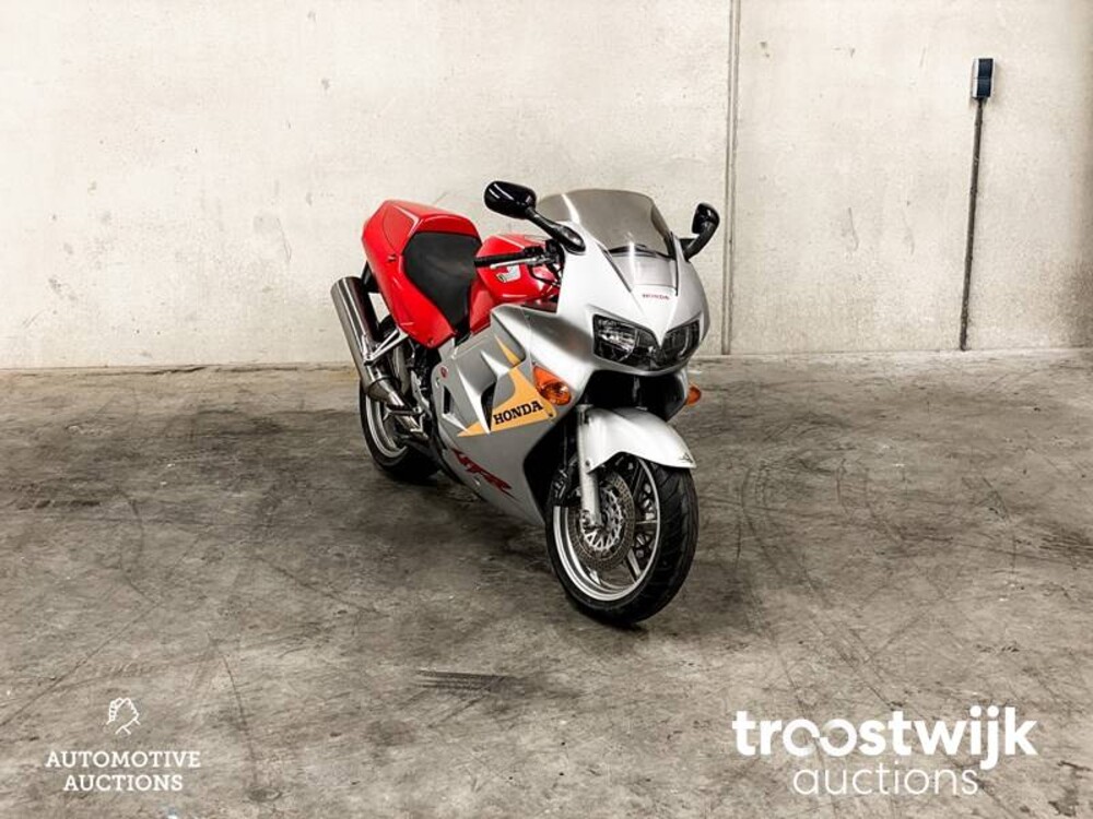 Honda VFR800FI 782cc 100pk 1999, MZ-02-VR