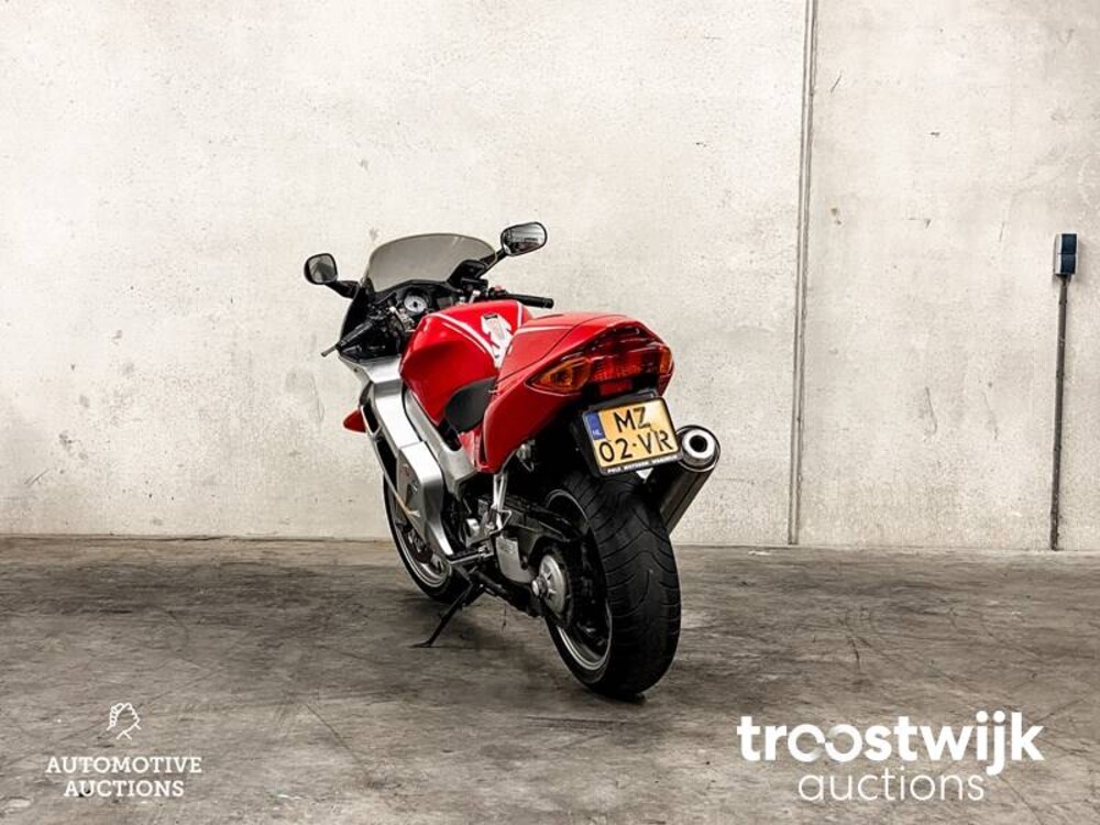 Honda VFR800FI 782cc 100pk 1999, MZ-02-VR