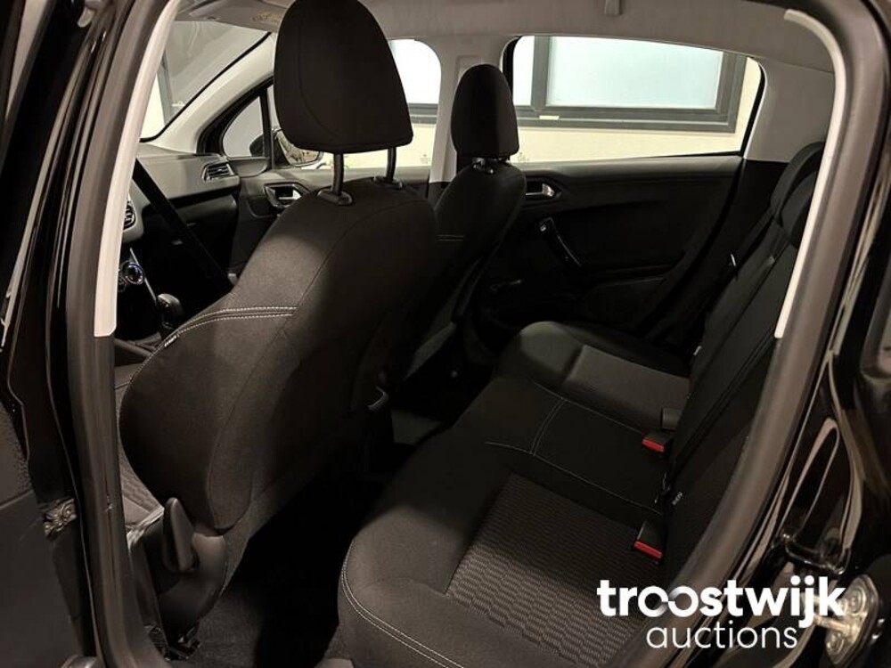 Peugeot 208 PureTech Active 2016 -Orig. NL-, JT-554-L