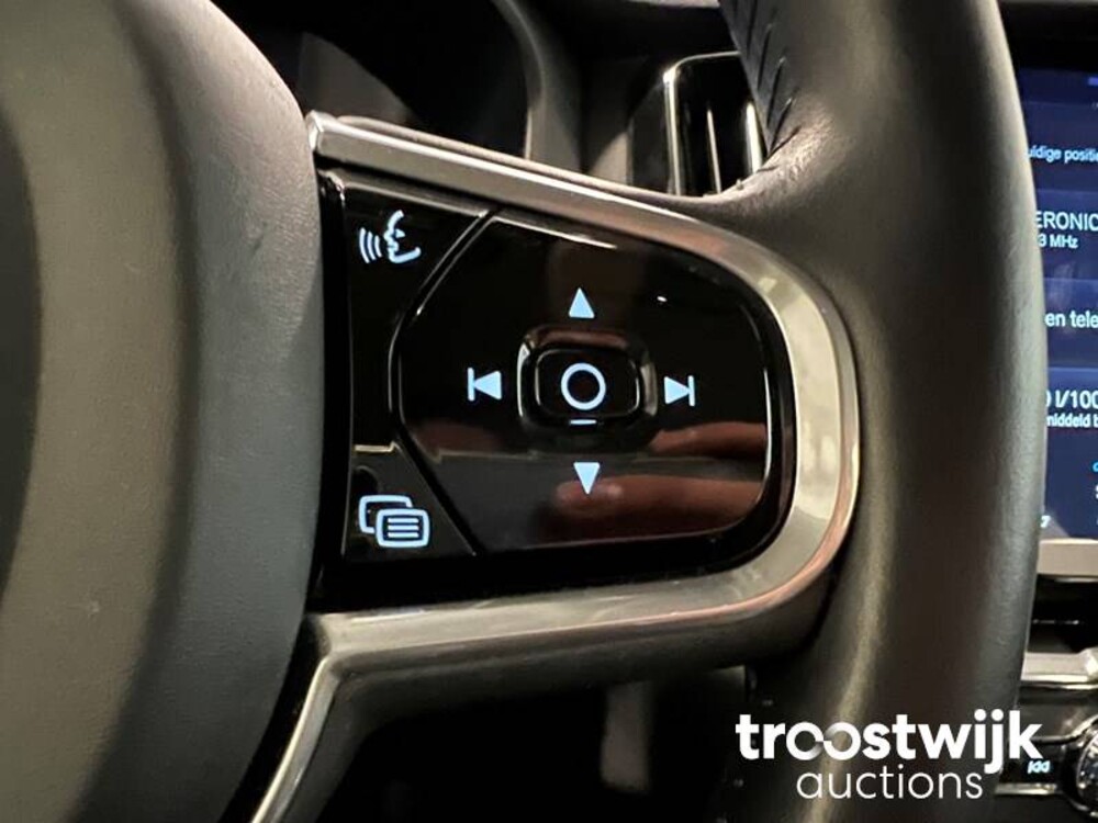 Volvo XC60 D4 Geartronic AWD Inscription 190pk 2018 -Orig. NL-, RL-821-P