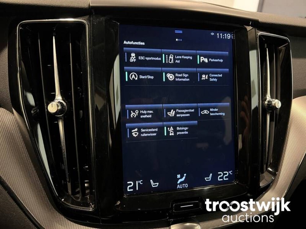 Volvo XC60 D4 Geartronic AWD Inscription 190pk 2018 -Orig. NL-, RL-821-P