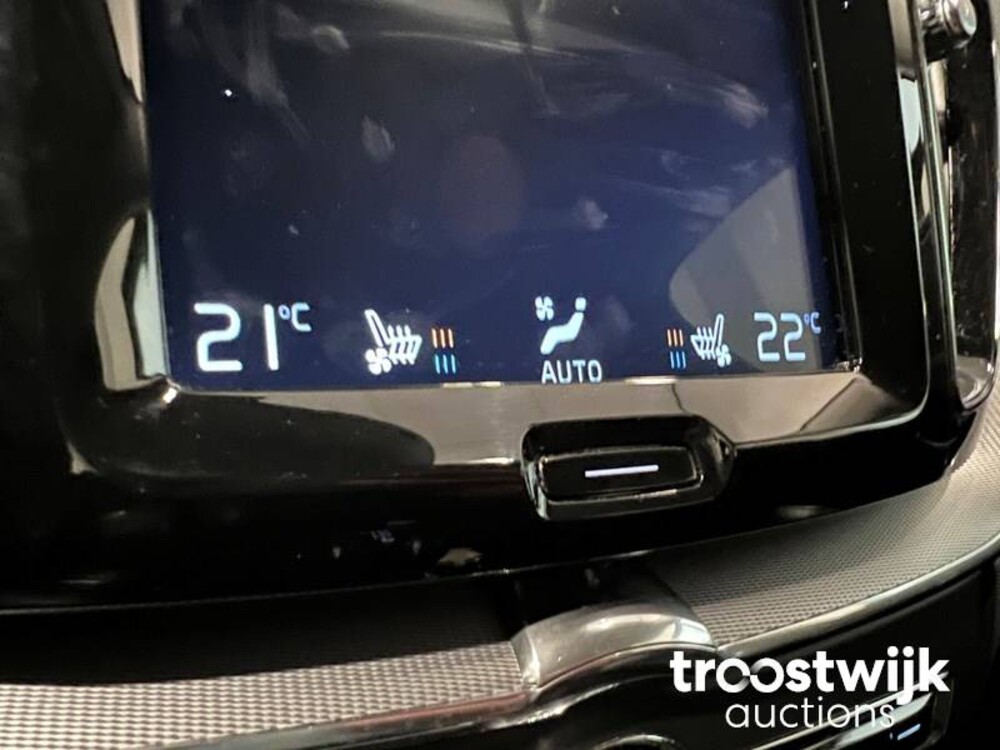 Volvo XC60 D4 Geartronic AWD Inscription 190pk 2018 -Orig. NL-, RL-821-P